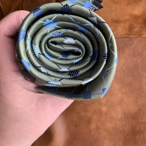 Alfani 100% silk tie handmade 60” - Picture 7 of 7